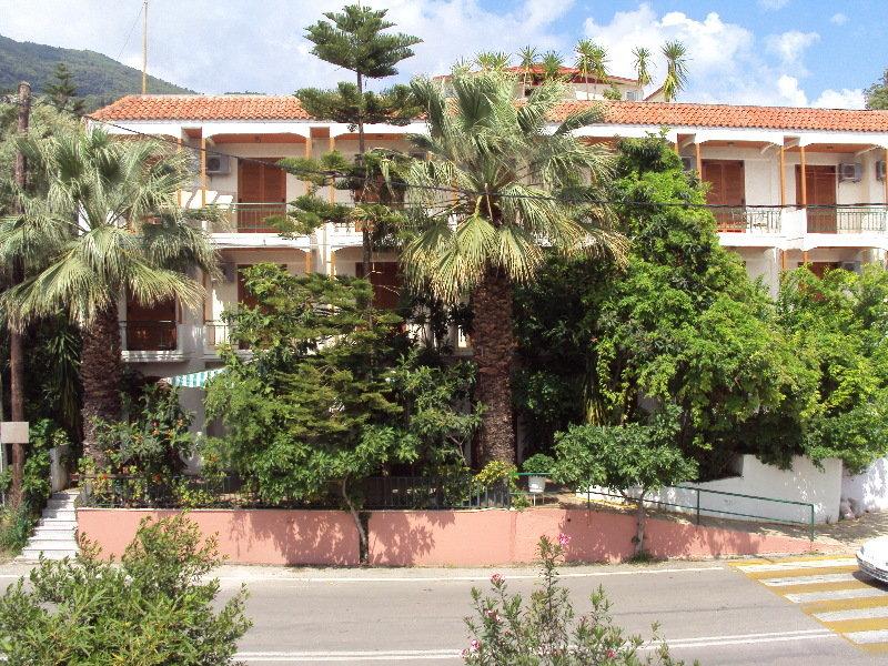 Alexandros B Hotel Nikiana Esterno foto